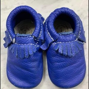 GUC - size 4 leather mini soles - Cobalt